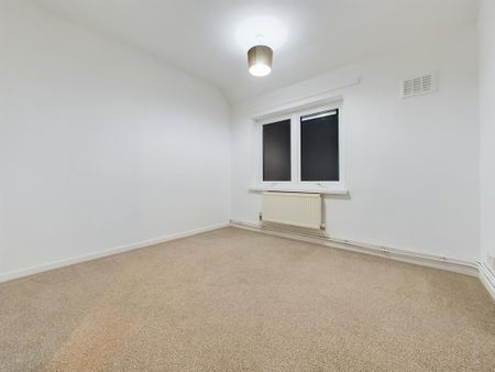 2 bedroom maisonette to rent - Photo 2