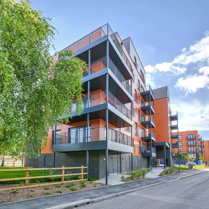 3 bedroom flat to rent - Photo 2