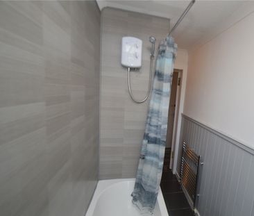 3 bedroom apartment to rent - Photo 6