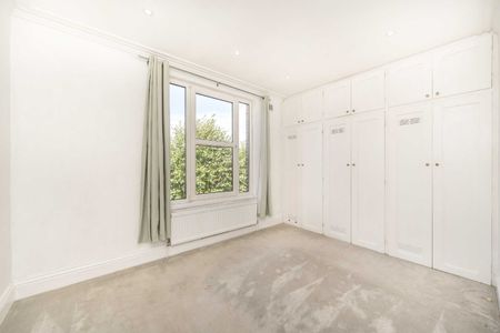 Lancaster Road, Wimbledon Village, SW19, London - Photo 2