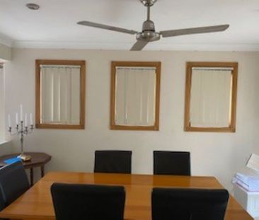 Ideally Located - 3 bed, 2 bath, double garage - Available 4th March - Photo 3