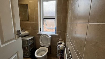 1 bedroom house of multiple occupation to rent - Photo 5