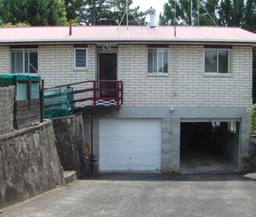 Two Bedroom Home with Double Garage – Close to Local School - Photo 3