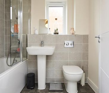 2 bedroom semi-detached house to rent - Photo 5