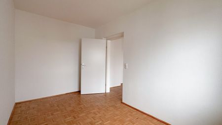 Top aufgeteilte 3-Zimmer-Wohnung im 3. Lift-Stock - Photo 2