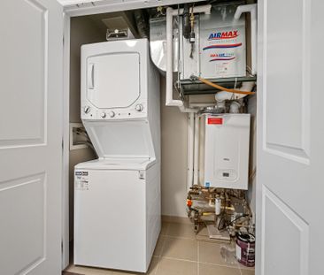 For Lease - 10 Esplanade Lane Unit# 218, Grimsby, Ontario - Photo 3