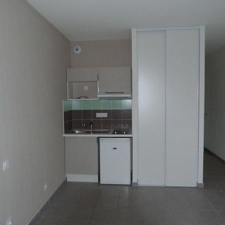 Location Appartement 1 pièce 25m² NARBONNE 11100 - Photo 3