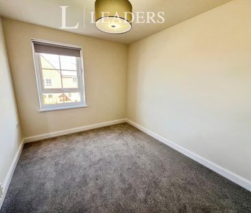 3 bedroom detached house to rent - Photo 3