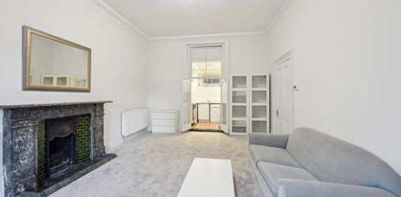 1 bedroom flat in Chelsea - Photo 2