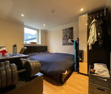 Rhymney Street, Cathays - Photo 2