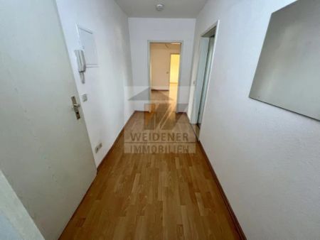 2-Raum-Dachgeschosswohnung mit tollem Fernblick! - Photo 2