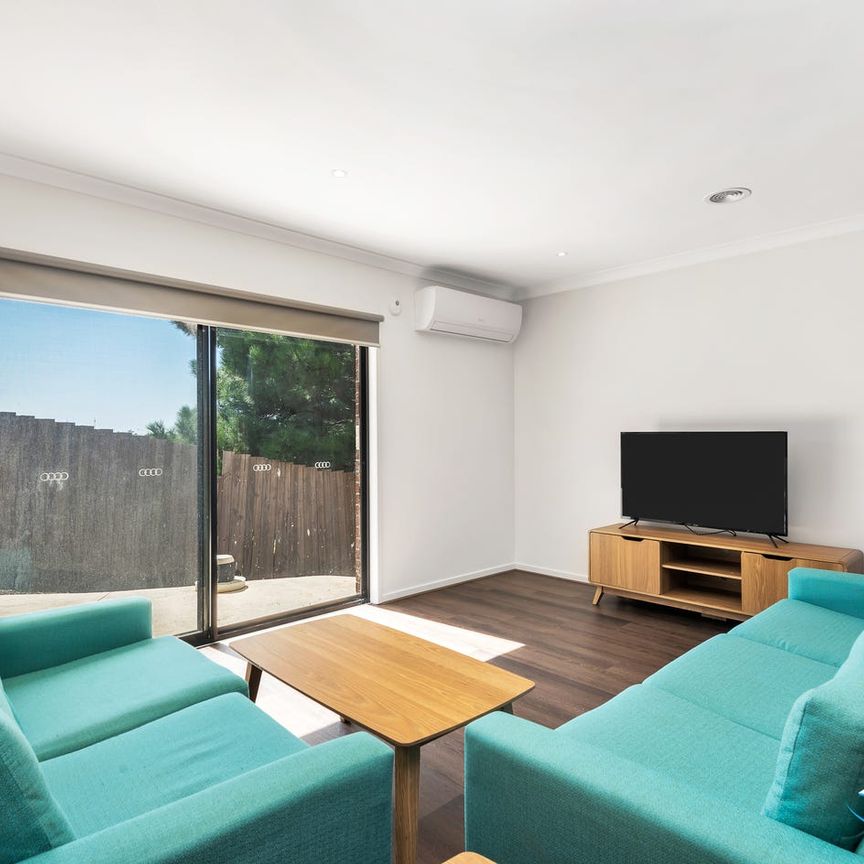 Huge Ensuite Room - Photo 1