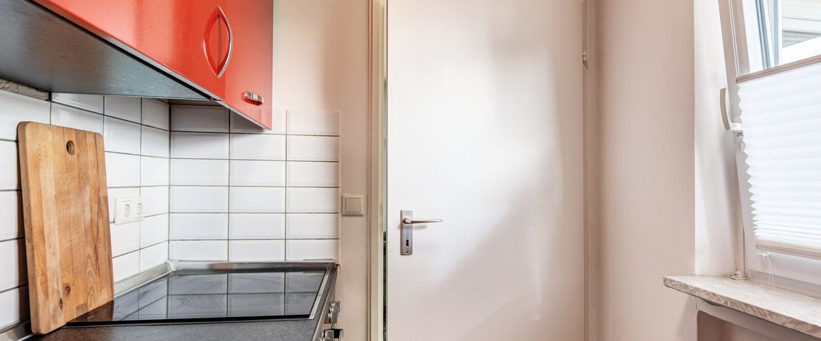 Beautiful 1-room apartment with separate kitchen - Photo 1