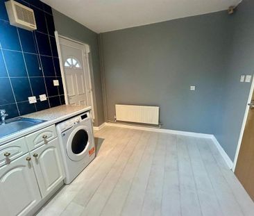 2 bedroom semi-detached house to rent - Photo 6