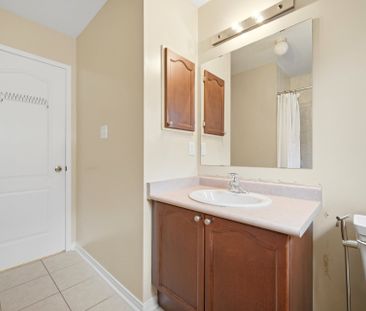 For Lease - 5218 Oscar Peterson Boulevard, Mississauga, Ontario - Photo 5