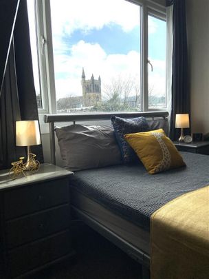 1 bedroom in a house share to rent - Photo 1