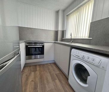 Snowdon Close, Blackpool, FY1 - Photo 4