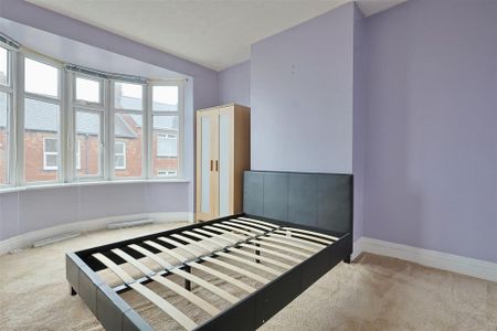 2 bedroom Flat to rent in Caris Street, Deckham, Gateshead - Photo 5