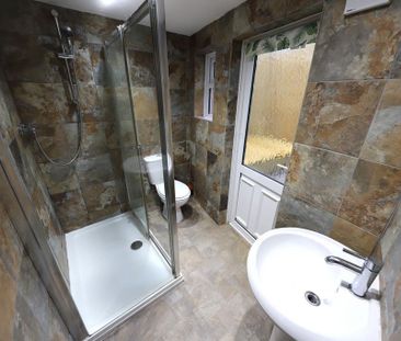 2 bedroom terraced house to rent - Photo 3