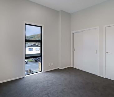 Naenae Living - Photo 3