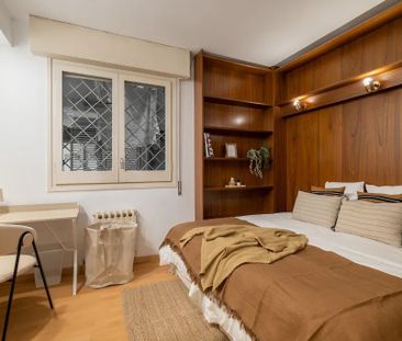 Carrer de Bailèn, Barcelona, Catalonia 08037 - Photo 2