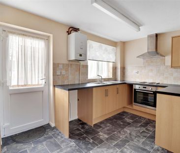 2 bedroom terraced house to rent - Photo 6