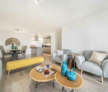 Williamsburg Plaza, Canary Wharf, E14 - Photo 3