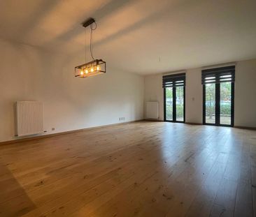 Modern appartement met 1 slaapkamer en voortuin - Foto 4