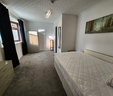 4 bedroom house share to rent - Photo 4