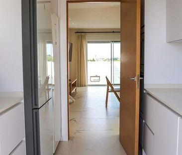 2 bedroom luxury Apartment for rent in Estepona, Andalusia - Photo 1