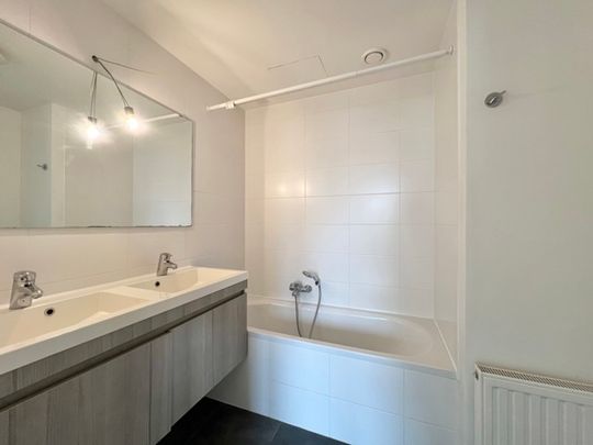 Appartement - à louer - Photo 1