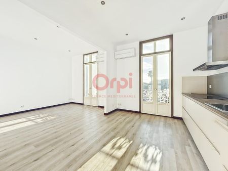 Location Appartement 3 pièces 79m² ST RAPHAEL 83700 - Photo 3