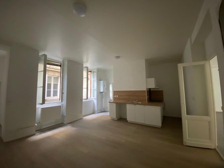 Location Appartement 5 pièces 167m² BORDEAUX 33000 - Photo 3