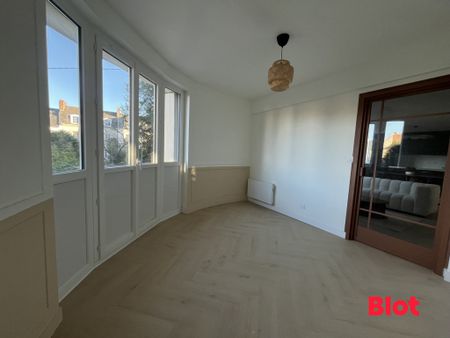 Location Appartement 4 pièces 68m² RENNES 35000 - Photo 3
