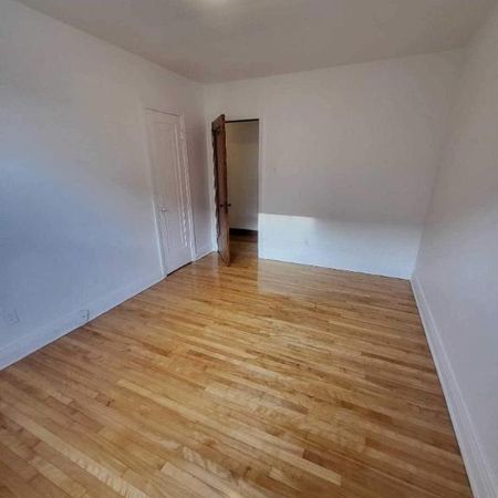 3 CH - 1 SDB - Montréal - $1,850 /mo - Photo 3