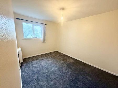 St. Cecilia Close, Kidderminster, DY10 - Photo 2