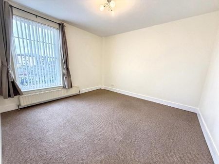28 Lisburn Square, Lisburn, BT28 1TS - Photo 5