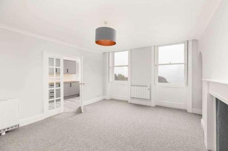 Camden Crescent, BA1 - Photo 3