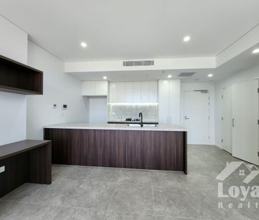 Modern Living and Convenient Location - Photo 6