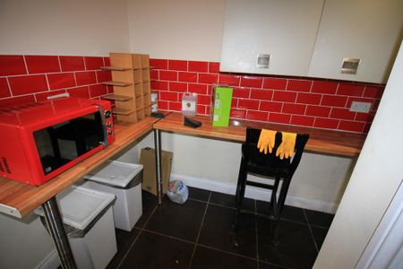 5 bedroom detached house to rent - Photo 5