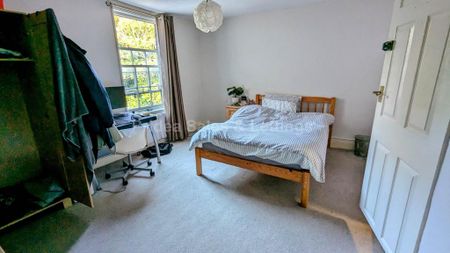 4 bedroom terraced house to rent - Photo 2