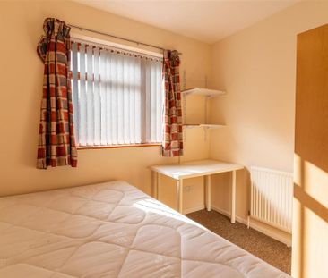 5 bedroom house to rent - Photo 2