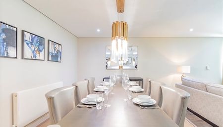 THREE BEDROOM APARTMENT CANAL VIEWS TO LET MERCHANT SQUARE PADDINGTON W2 - Photo 3