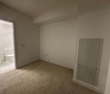 For Lease - 230 Simcoe Street Unit# 725, Toronto, Ontario - Photo 2