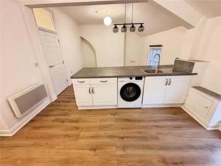 2 bedroom flat to rent - Photo 5