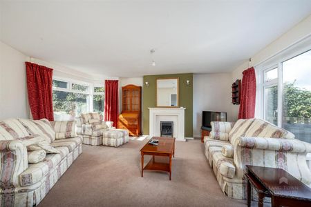 Powisland Drive, Derriford, Plymouth, PL6 6AB - Photo 2