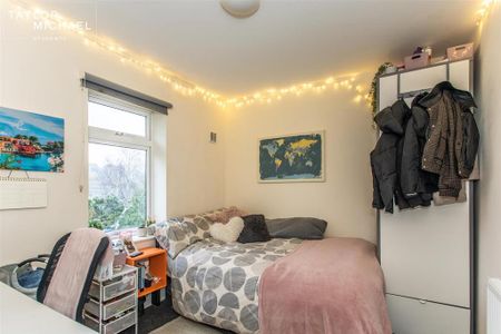 5 bedroom terraced house to rent - Photo 3