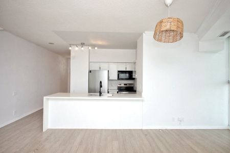 For Lease - 2067 Lakeshore Boulevard Unit# 801, Toronto, Ontario - Photo 3
