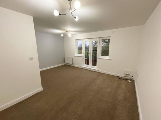 4 bedroom semi-detached house to rent - Photo 1