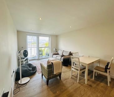 Wallingford Way - Photo 1